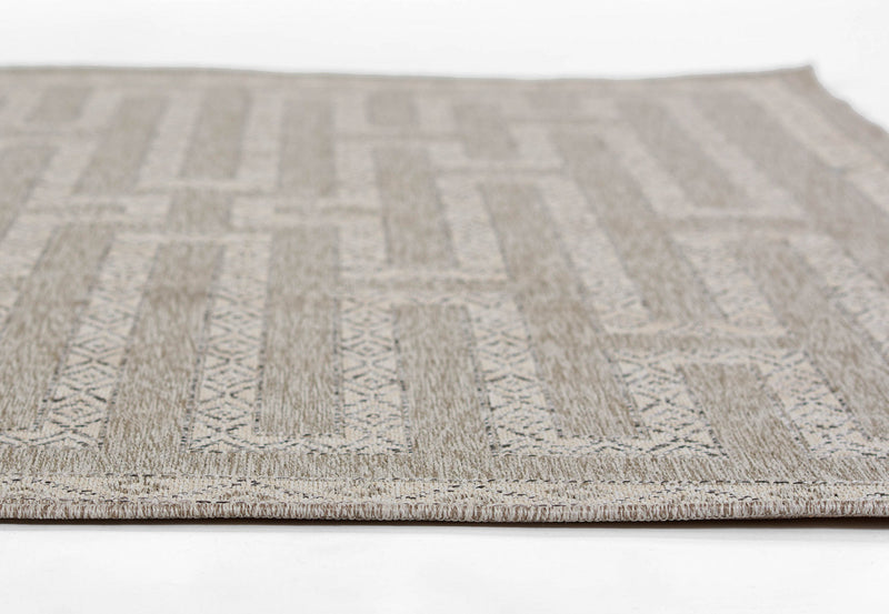 Maze Transitional 8'0\" x 10'0\" Area Rug in Grey Indoor Area Rug 