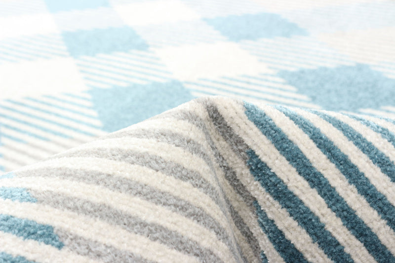 Kors Grey Machine Washable Area Rug - 5'0\" x 7'0\"