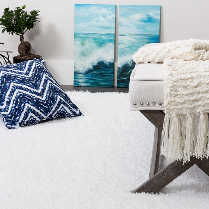 Victoria White Shag 4 x 6 Area Rug