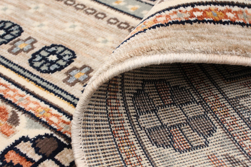 Quincy Taupe Area Rug - 2'8\" x 10'0\"