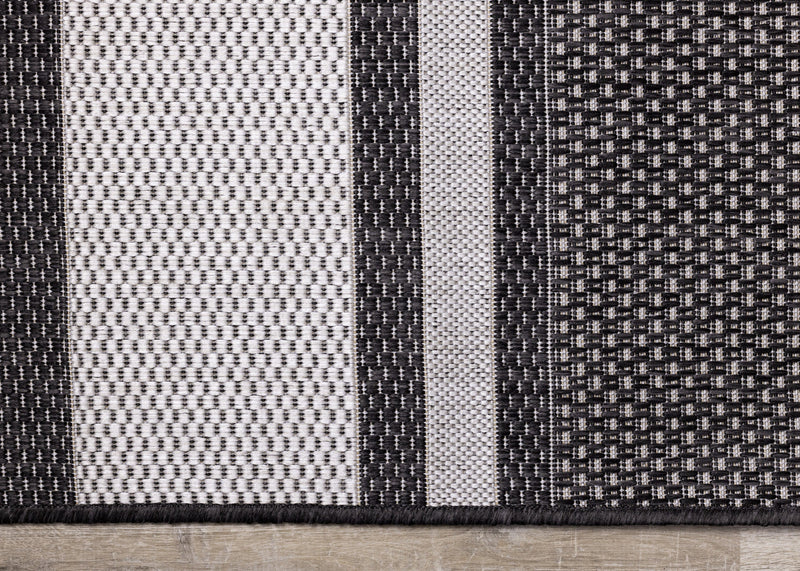 Jackson Striped Indoor/Outdoor Area Rug - 3'11\" x 5'7\"