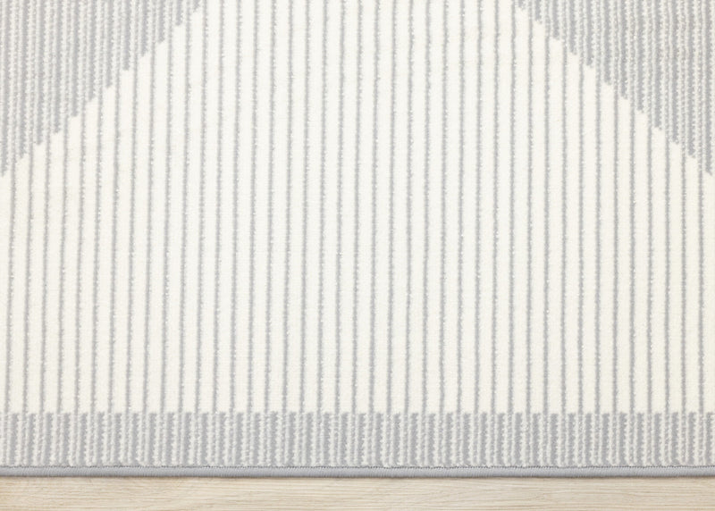 Florence Diamonds Indoor Area Rug - 4'7\" x 6'7\"