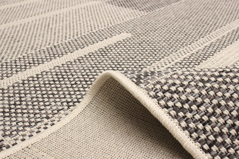 Atlas Ivory Area Rug - 5'0\" x 8'0\"