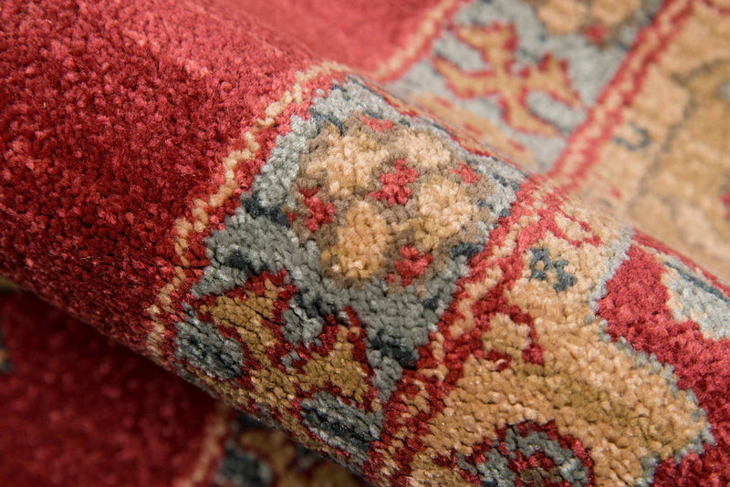Mila Traditional 7'10\" x 9'10\" Area Rug in Red Indoor Area Rug 