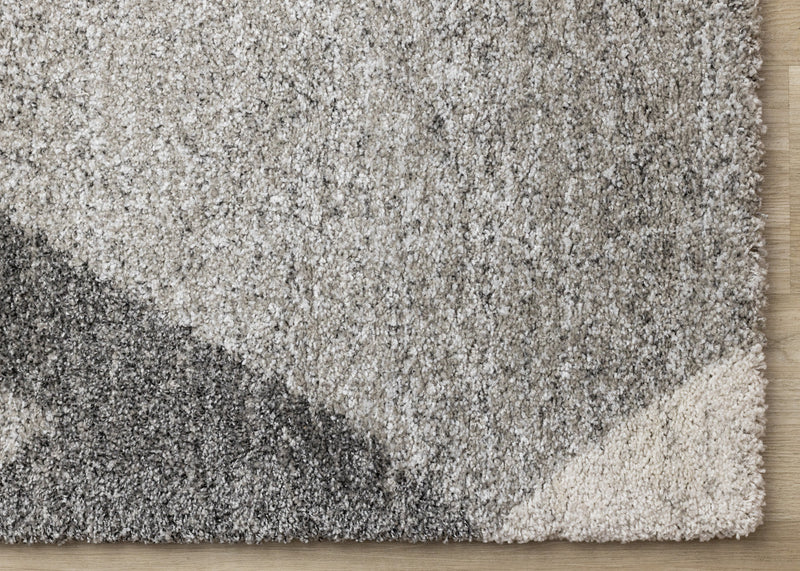 Maverick White Beige Grey Modern Plush Area Rug - 5'3\" x 7'7\"