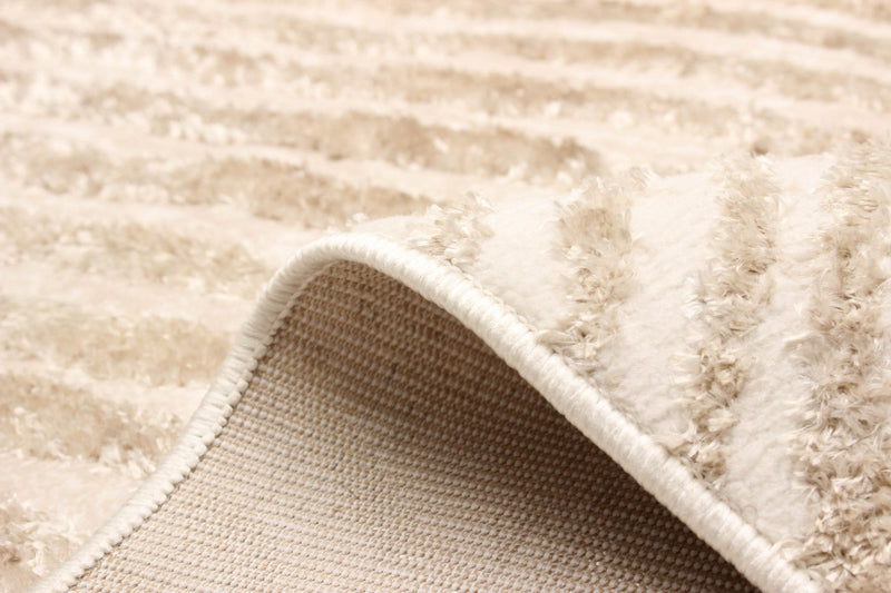 Kamala Ivory Area Rug - 5'0\" x 8'0\"