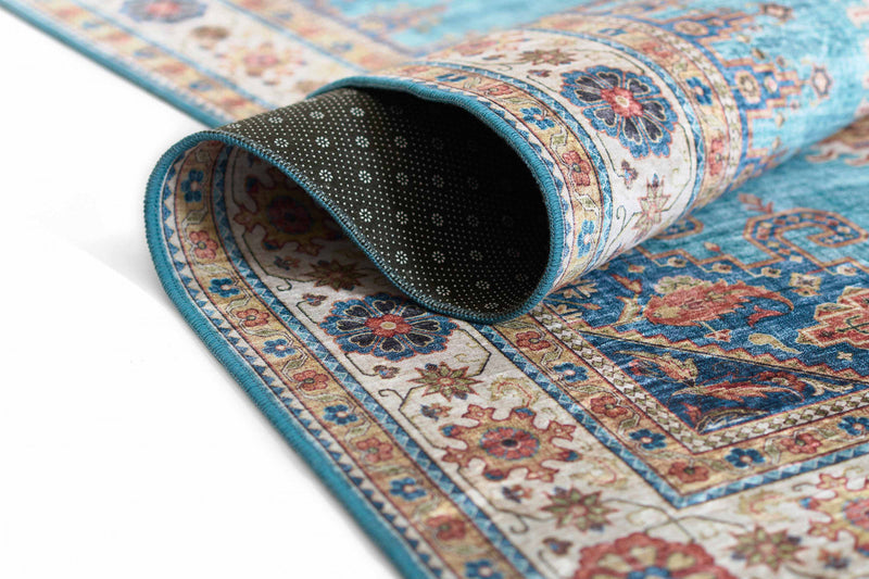 Tracy Traditional 6'0\" x 9'0\" Area Rug in Blue Indoor Area Rug 