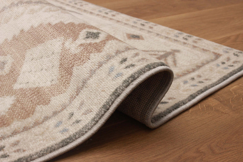Lia Ivory Runner Area Rug - 2'8\" X 8'2\"  