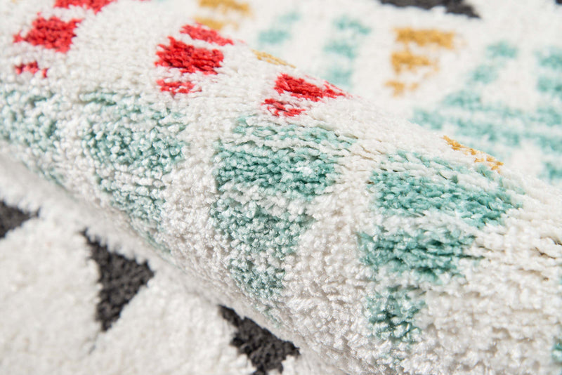 Kaia Contemporary 5'3\" x Area Rug in Multi Indoor Area Rug 