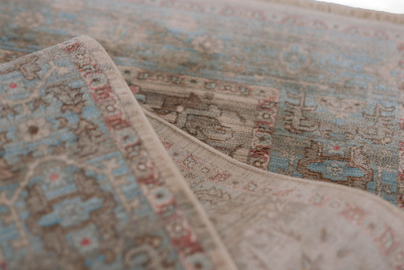 Bettina Traditional 8'0\" x Area Rug in Multi Indoor Area Rug 