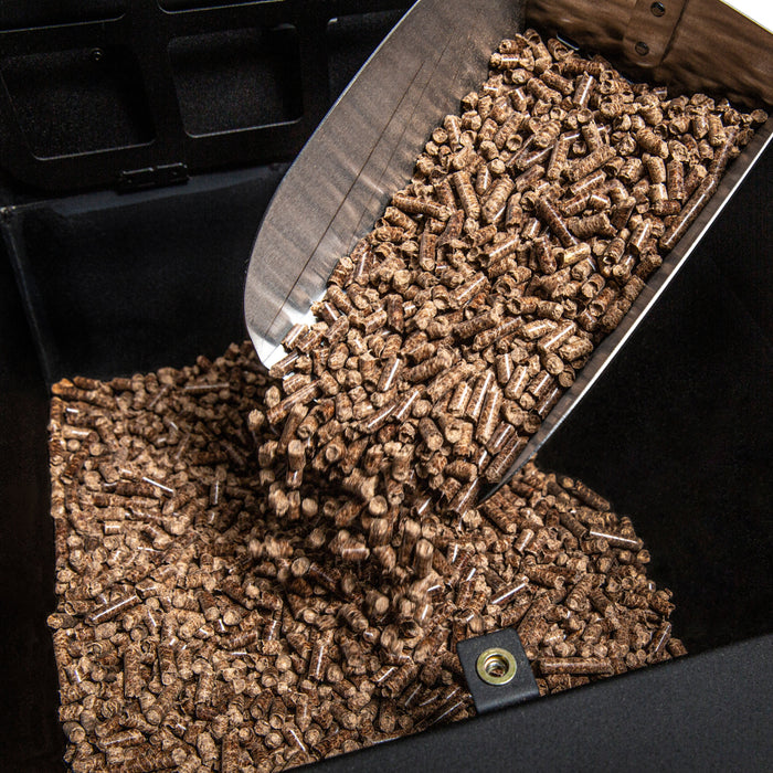 Broil King Crown™ Pellet 400 640 Sq. In. Pellet Grill in Black - 493051