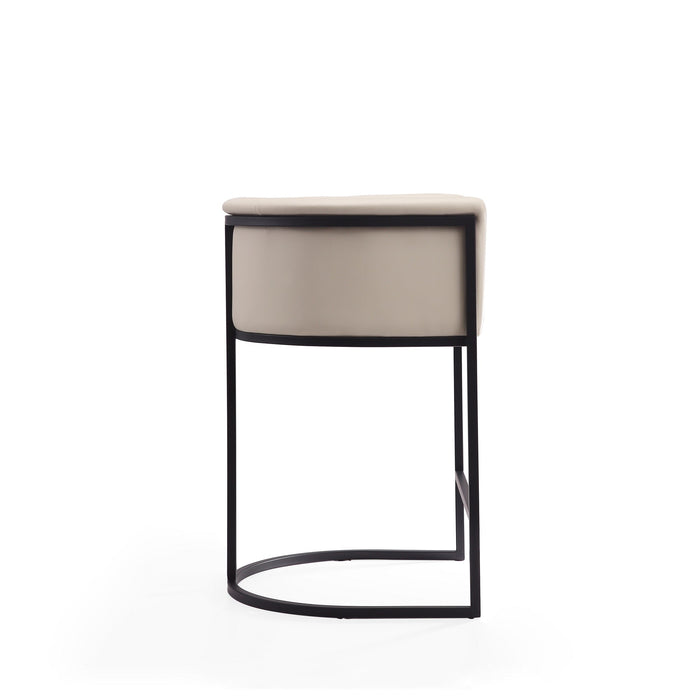 Manhattan Comfort Cosmopolitan 33.8\" Metal Counter Height Barstool - Cream & Black