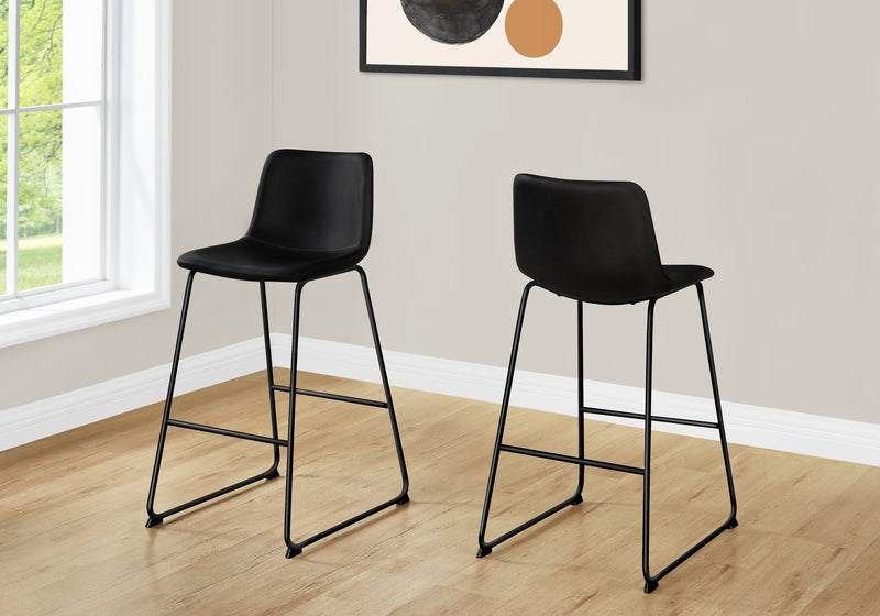 Curved Backrest Black Leather-look  Black Office Chair