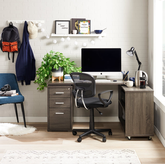 Adrian Desk Lamp 