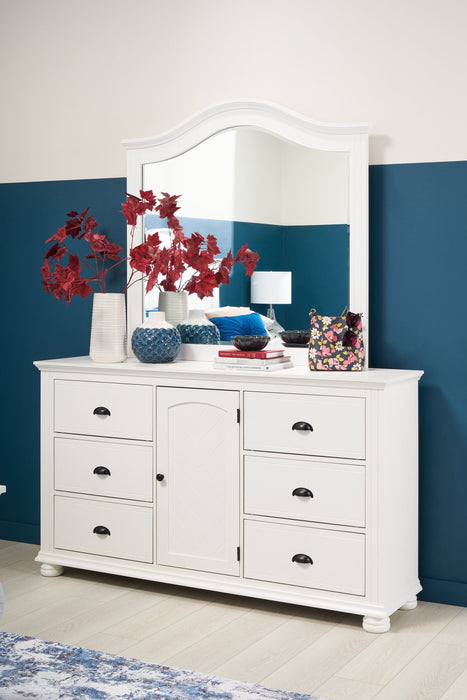 Ella Dresser