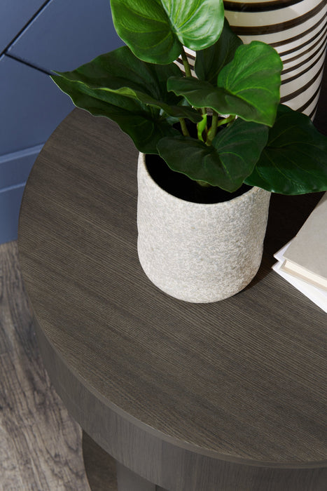Elroy End Table with USB