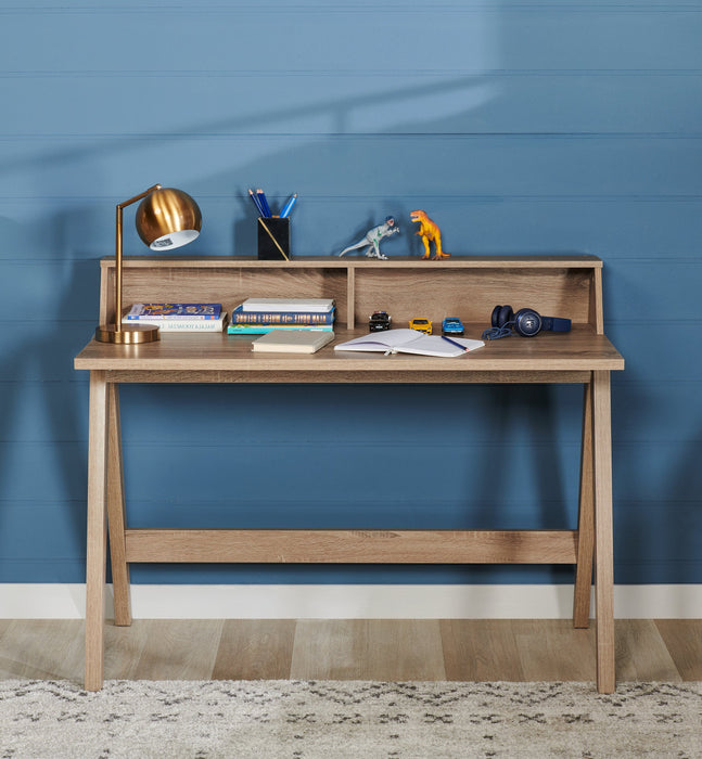 Igor Desk