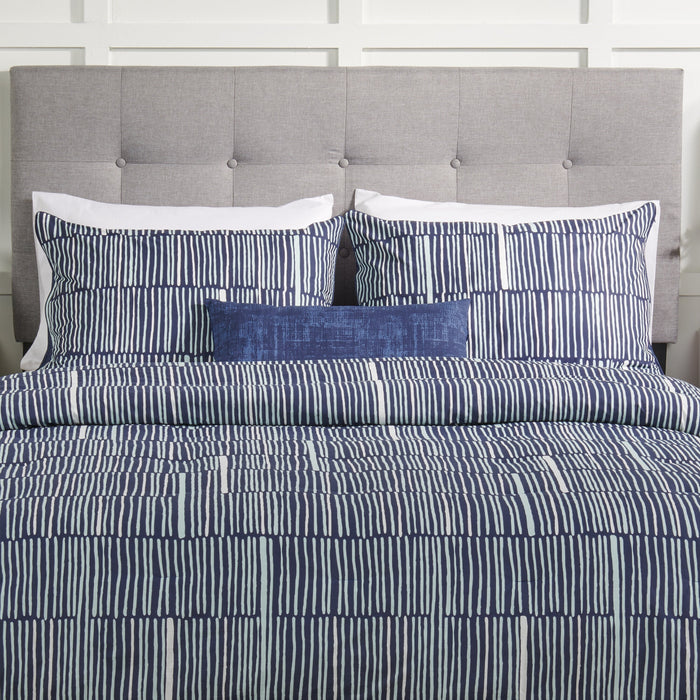 Lines 4-Piece Queen Comforter Set
