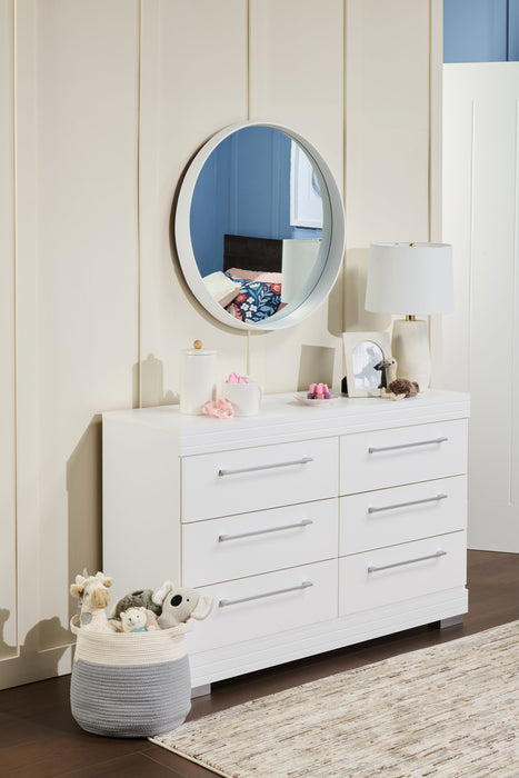 Riley Dresser - White