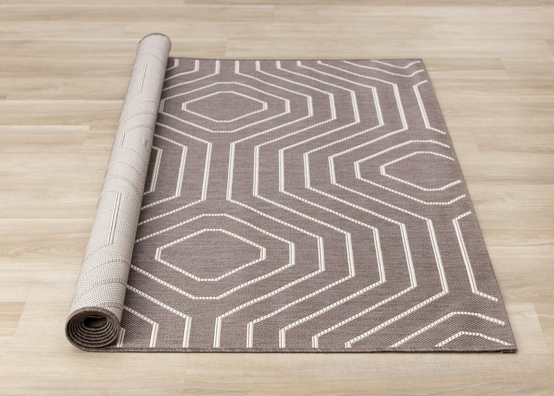 Suri 5'3\" x 7'7\" Geometric Area Rug – Brown