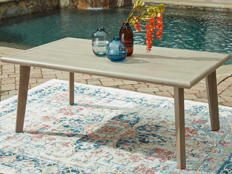 Muskoka Patio Dining Table
