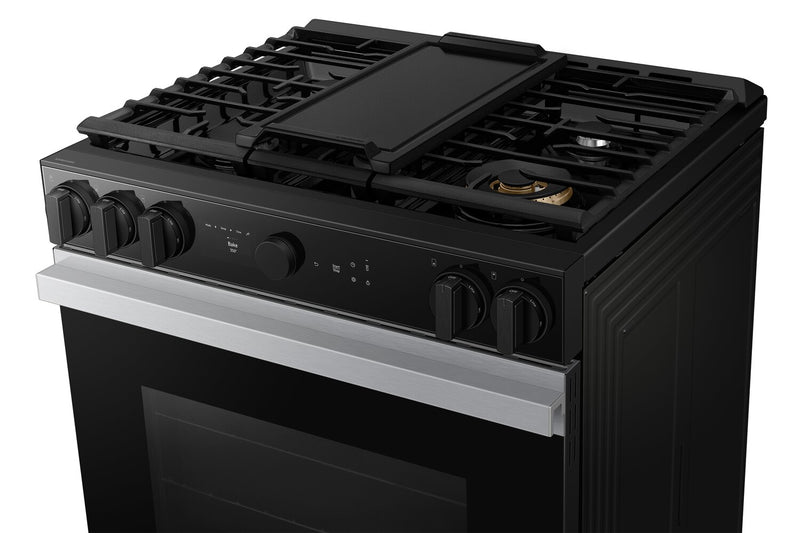 Samsung Bespoke 5 Series 6 Cu. Ft. Gas Range with Air Fry - NSG6DG8500SRAA