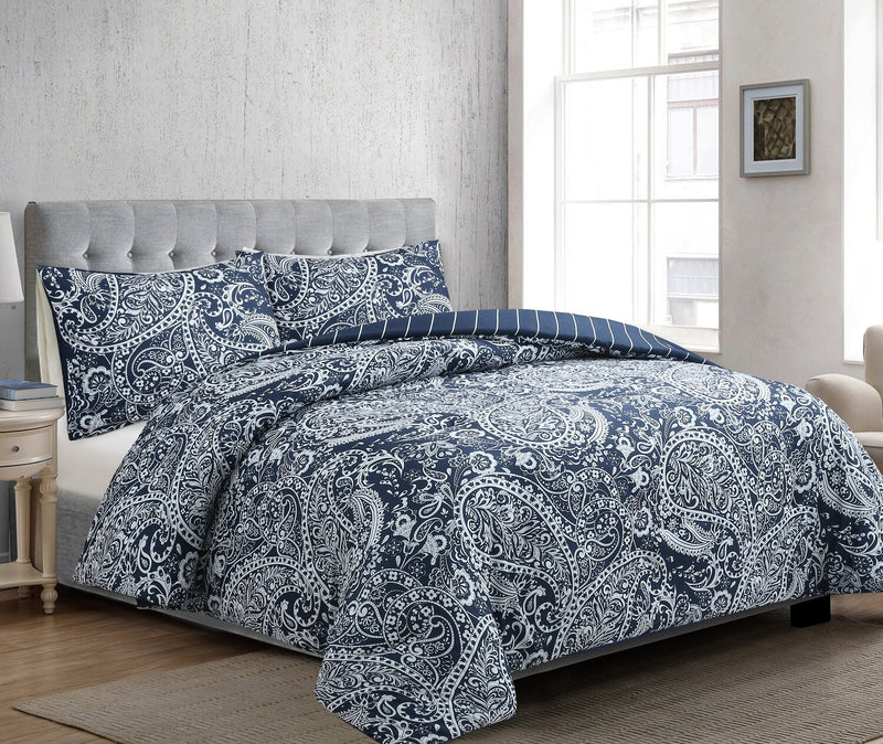 Lochlan 3-Piece King Comforter Set - Navy and White