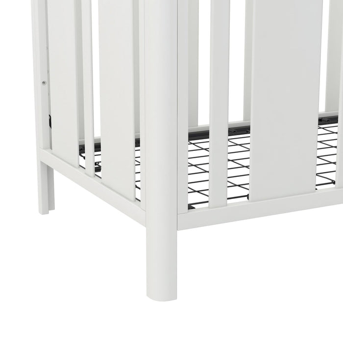 Little Seeds Skyler 3-in-1 Convertible Baby Crib - White