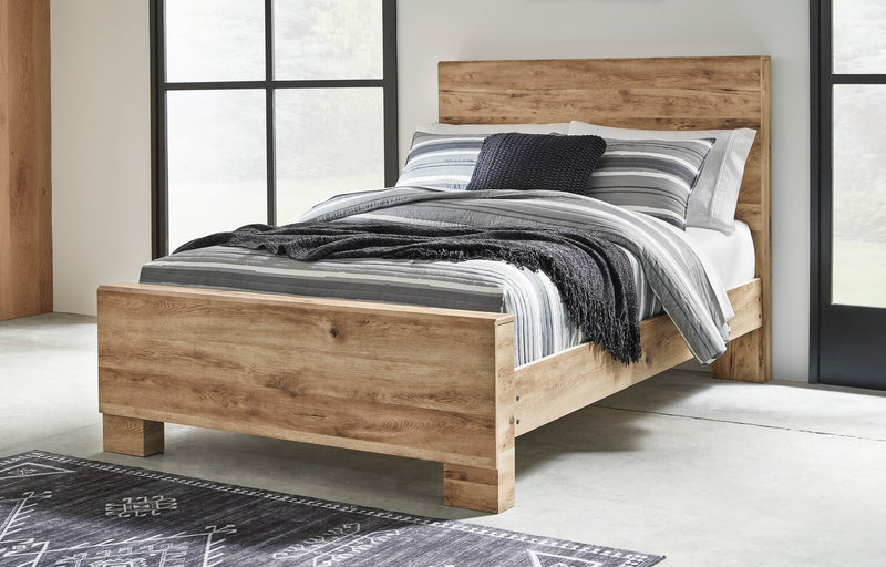Derekson Full Bed - Light