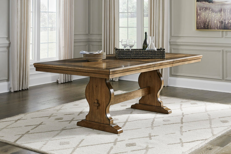Clara Dining Table