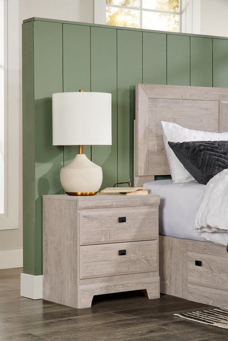 Yorkdale 6pc Bedroom Set with 6-Drawer Storage Bed, Dresser, Mirror & Nightstand, White - Queen Size 