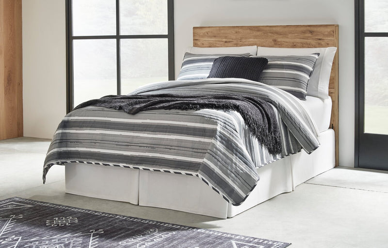Derekson Full Headboard - Light