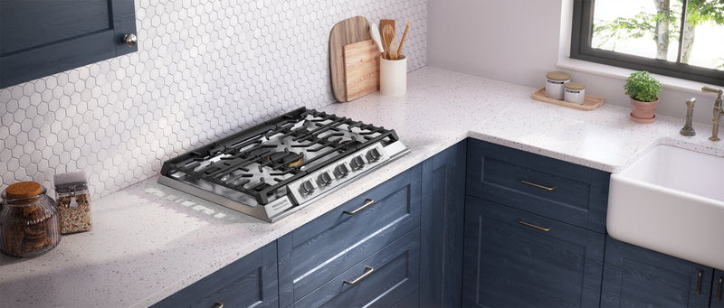 Frigidaire Professional 30\" 5-Burner Gas Cooktop - Stainless Steel - PCCG3080AS
