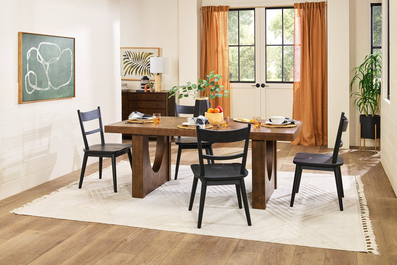 Sol Dining Table