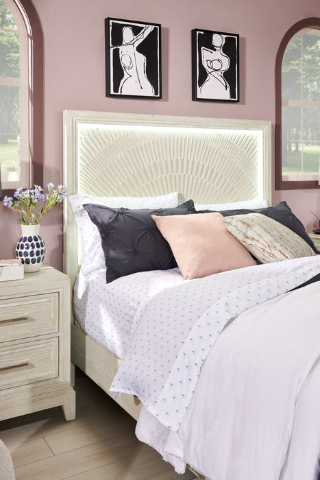 Vida Queen Panel Bed