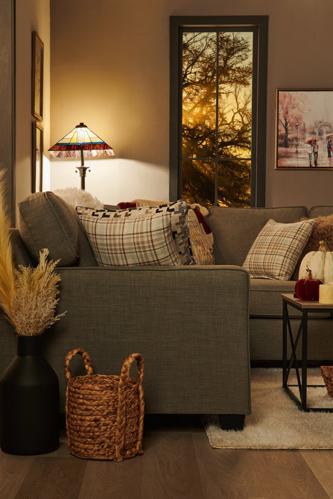 Walter Floor Lamp