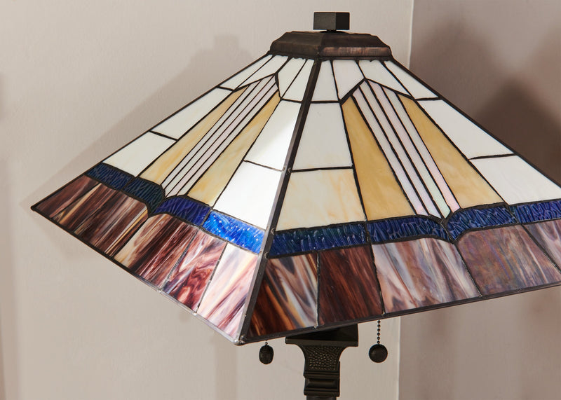 Walter Floor Lamp