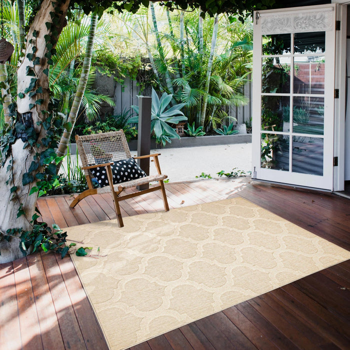 Sophie Ivory Area Rug - 4'7\" x 6'7\"