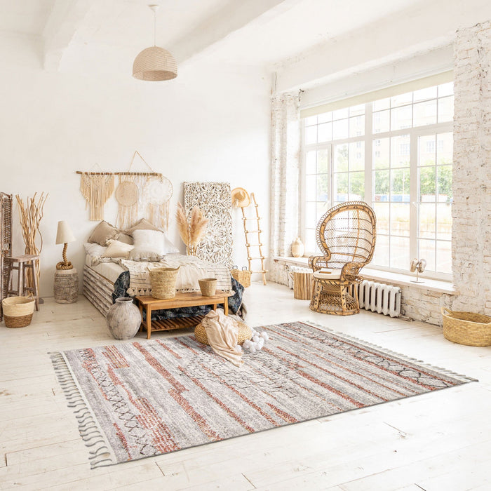 Vera Aztec Ivory/Copper Area Rug - 5'2\" x 7'5\"