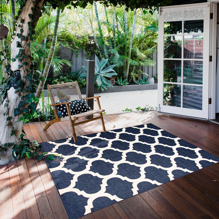 Sophie Ivory-Navy Area Rug - 6'7\" x 9'6\"