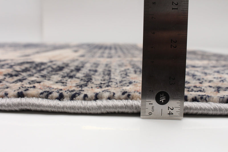 Abigail Grey 3'10\" x 6'0\" Area Rug