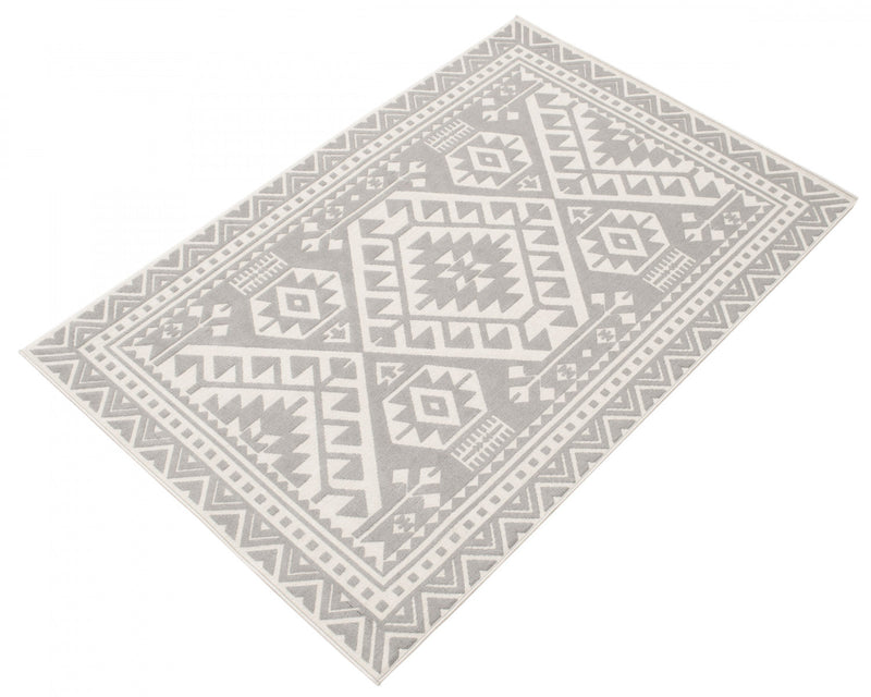 GaiaLight Grey 6'7\" x 9'6\" Area Rug