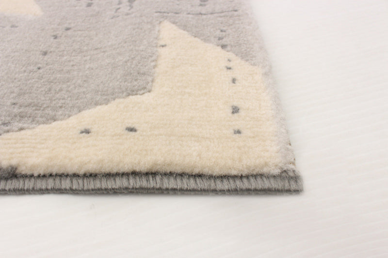 Ira Light Grey 5'3\" x 7'7\" Area Rug
