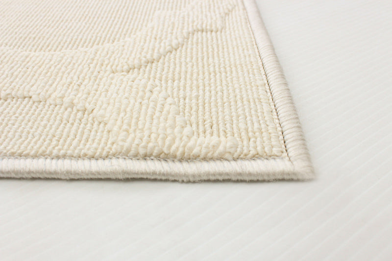 Sophie Ivory Area Rug - 2'8\" x 4'11\"