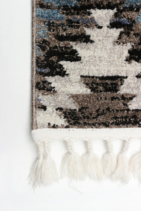 Vera Sun Multi-Colour Area Rug - 2'7\" x 8'4\"