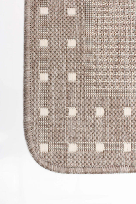 Clementine Tan Area Rug - 2'2\" X 3'11\" 