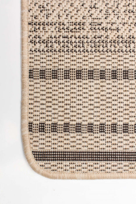 Wileen Tan Area Rug - 4'4\" X 6'5\" 