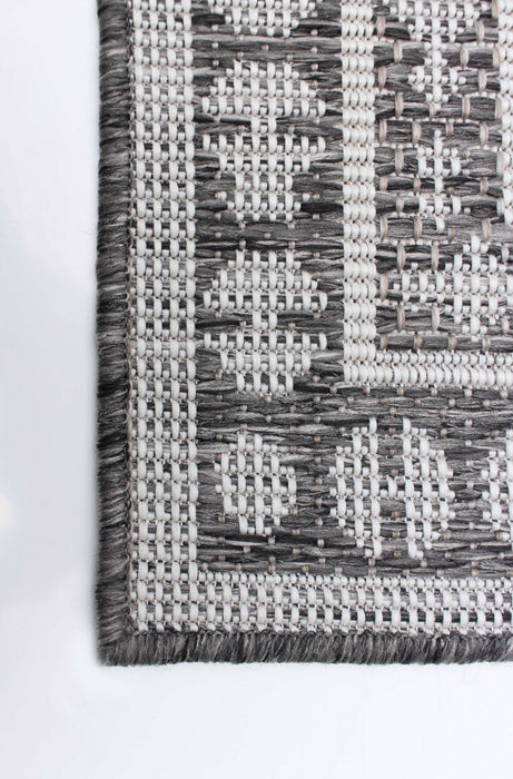 Neisha Traditional Grey Rug 6'7\" X 9'6\" Area Rug