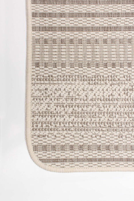 Wileen Ivory Area Rug - 2'2\" X 6'7\" 