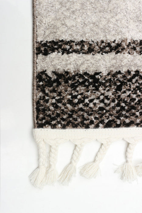 Vera Earth Taupe/Black Area Rug - 7'10\" x 10'5\"